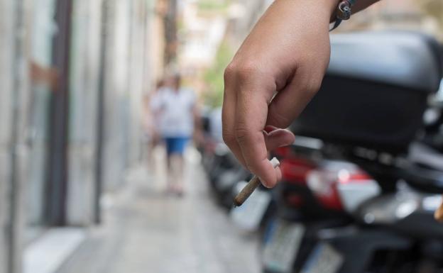 Jaén, única provincia de España junto a Madrid donde cae la venta de cigarrillos