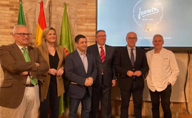 Casa Juanito en Baeza, 'embajador gastronómico' de una provincia de Jaén con casi tres mil bares y restaurantes