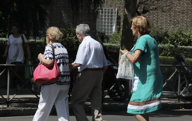 El grupo de pensionistas que se queda sin el complemento de 425 euros