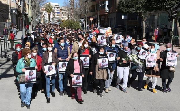 Alcalá la Real homenajea a Khawla, la adolescente asesinada hace un año en las ruinas de Santo Domingo