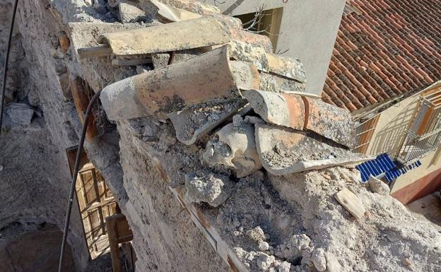 Aparecen numerosos restos óseos en los muros de la antigua San Miguel