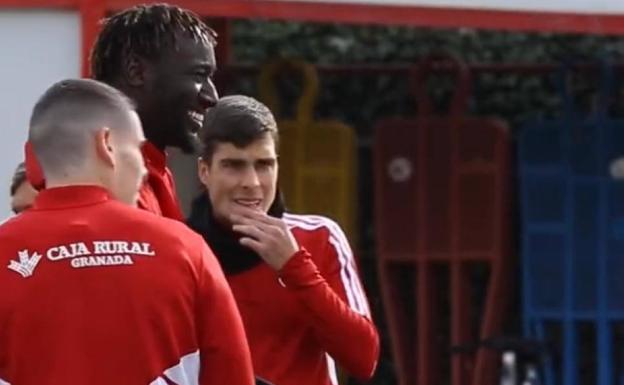 Soro reaparece en el entrenamiento del Granada