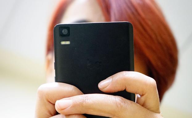 ¿Qué es una 'mula económica'? El peligro online de blanquear dinero sin saberlo