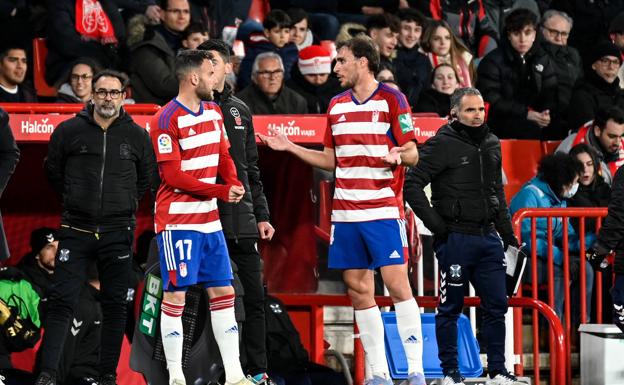 Cinco jugadores del Granada, en 'alerta amarilla'