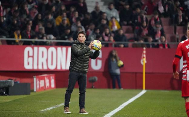 Rubi pide disculpas por la imagen dada por el Almería en Girona