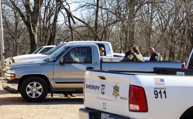 Un hombre mata a tiros a seis personas, entre ellas su esposa, en una comunidad rural de Mississippi