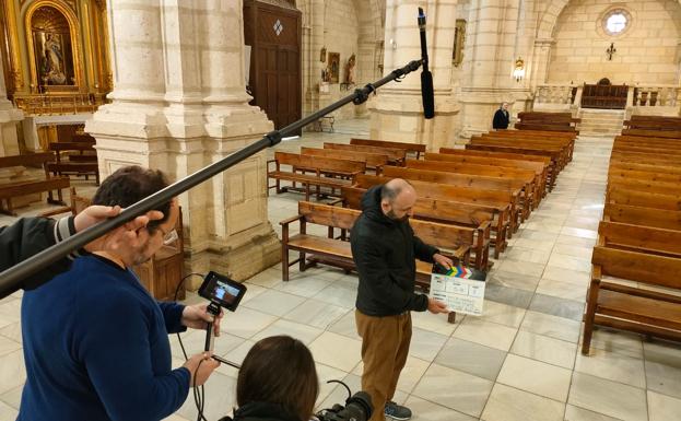 El corto 'Raíces', de Luisje Moyano, se rueda en Huelma promovido por 'Másquecuentos'