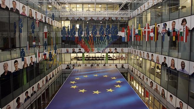 El Parlamento Europeo más poderoso en su momento de valoración más bajo