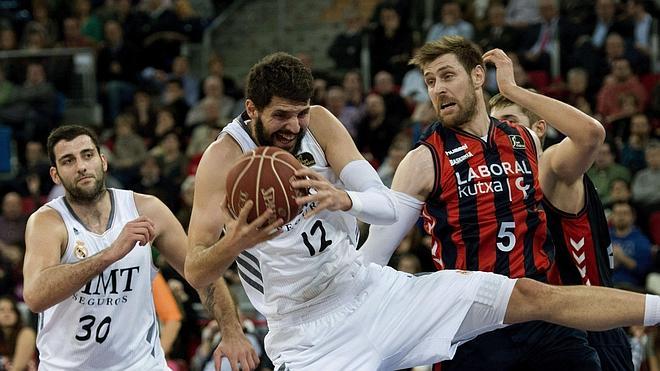 Mirotic se une a Pau Gasol en los Bulls