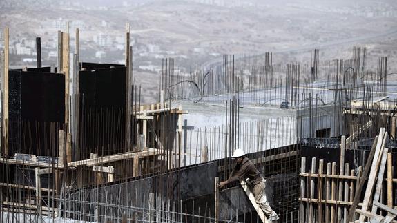 Israel construirá 77 nuevas viviendas para colonos en Jerusalén Este