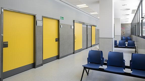 Puertas irrompibles para hospitales y residencias