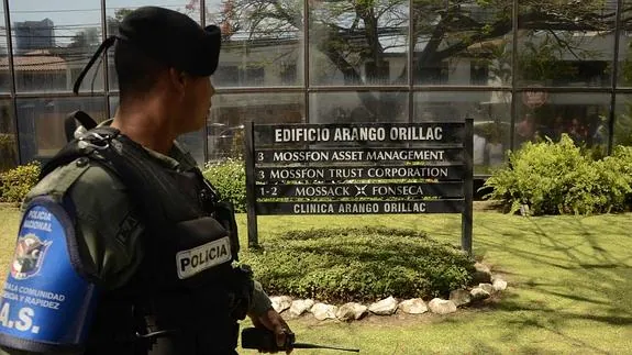 La Fiscalía de Panamá concluye tras 27 horas el registro de la sede de Mossack Fonseca