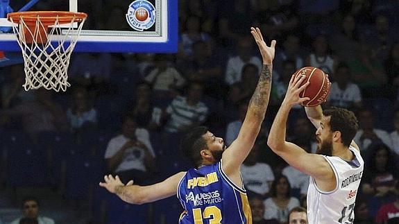 Sergio Rodríguez, Lull y Carroll dan al Real Madrid el primer punto del playoff