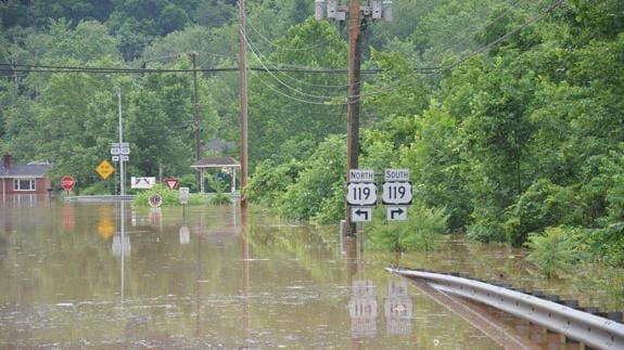 Al menos 23 muertos por las inundaciones en Virginia Occidental