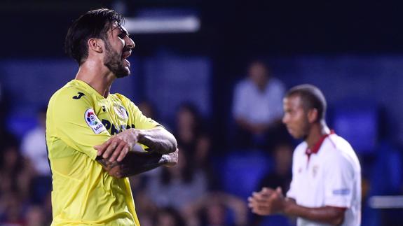 El Villarreal carece de acierto ante un Sevilla decepcionante