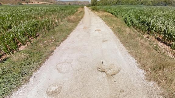 Un pueblo de Guadalajara se queda aislado por el mal estado de su carretera