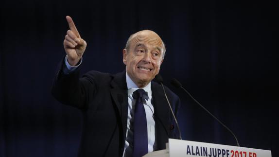 Juppé, un ave fénix a la sombra de Chirac