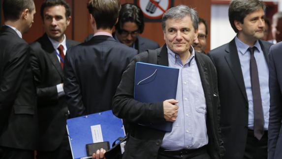 El Eurogrupo acuerda un ligero alivio de la deuda de Grecia