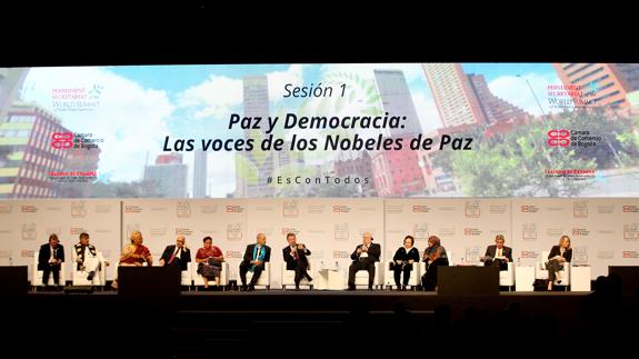 Varios premios Nobel de la Paz critican las políticas de «odio» de Trump