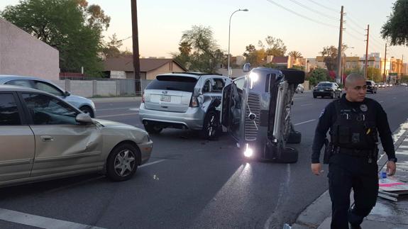 Uber cancela las pruebas de sus coches autónomos tras un nuevo accidente