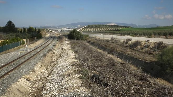 Lluvia de mociones para recuperar el eje transversal andaluz
