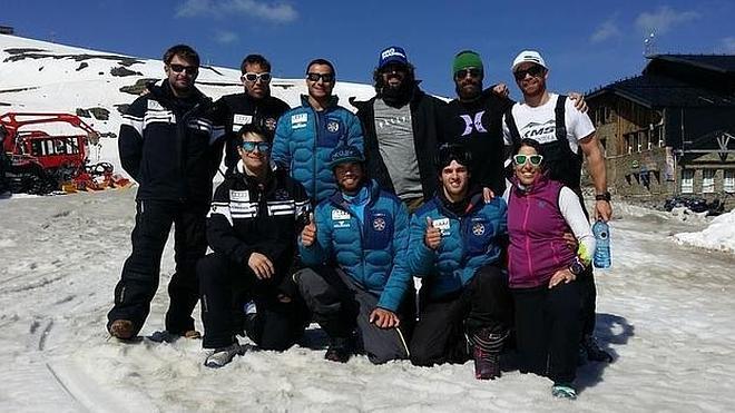 Los conjuntos nacionales de esquí alpino y snowboardcross, de pretemporada en Sierra Nevada