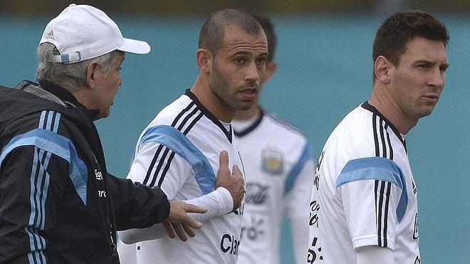 Javier Mascherano habla sobre la “messidependencia”
