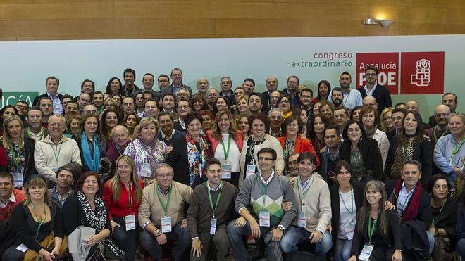 La presidenta gana «más credibilidad» entre las filas del PSOE granadino