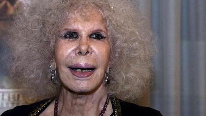 La Duquesa de Alba vuelve a casa tras su revisión médica