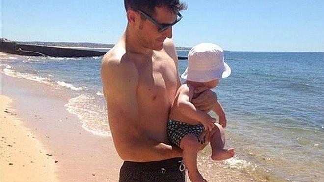 El primer chapuzón de Martin Casillas