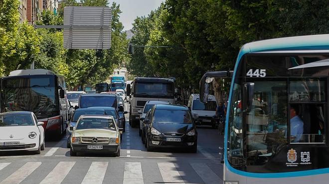 La Gran Vía, despejada, y Doctor Oloriz, congestionada
