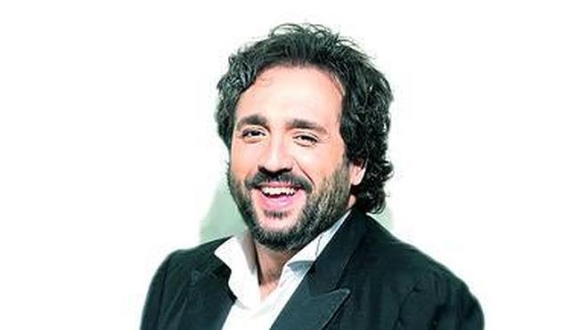 «Hago la música que me divierte: estamos en el mundo para ser felices»