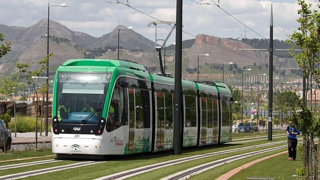 Málaga gana por más de un metro