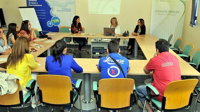 Un centenar de nuevas empresas