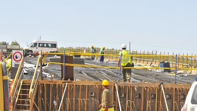 ASAJA denuncia los perjuicios de la A-32 para algunos agricultores