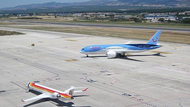 Expertos proponen relanzar el aeropuerto Granada-Jaén con más líneas internacionales