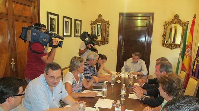 El comité de la Catedral espera una "explicación" del Gobierno tras el "demoledor" informe de Icomos