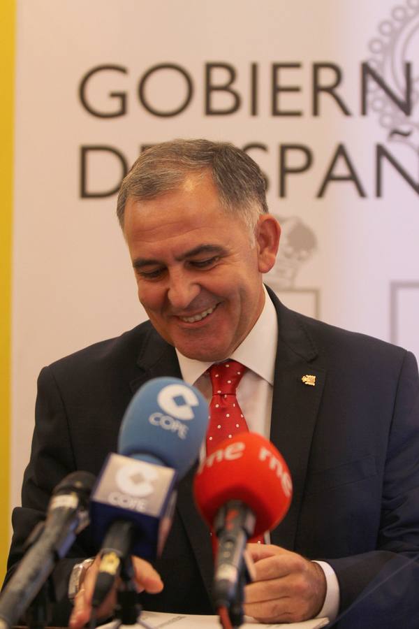 «Vamos a trabajar para que se haga la línea eléctrica La Ribina-Baza-Caparacena»