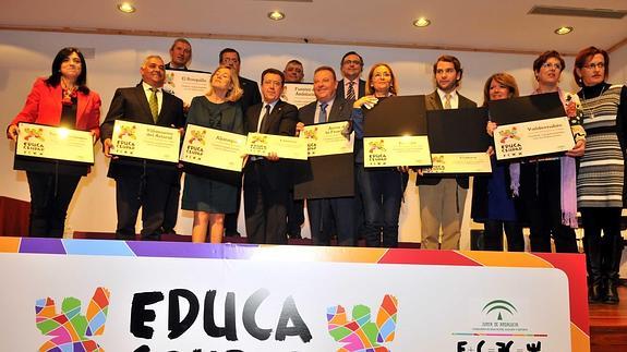 Linares recibe el premio 'EducaCiudad' por su compromiso con la formación en valores