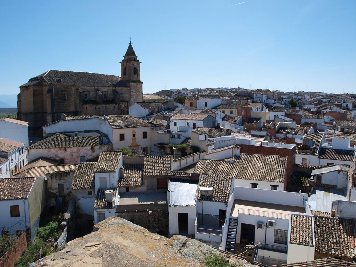 Sabiote en 24 horas: El tercer vértice medieval y renacentista de la Loma