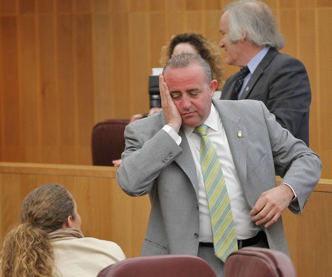 El fiscal pide cárcel y veintidós años de inhabilitación para el alcalde de Gójar