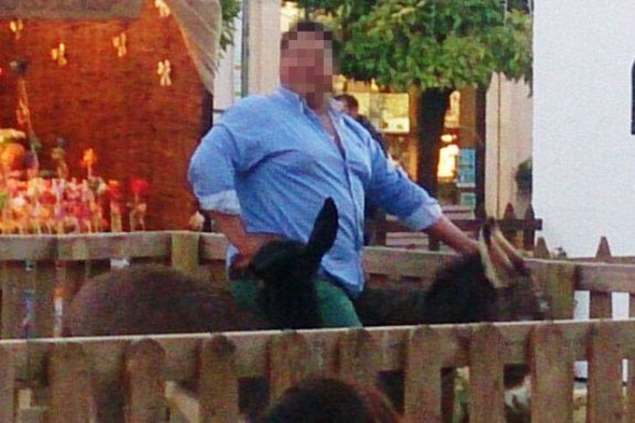 Mata a 'Platero' haciendo el burro