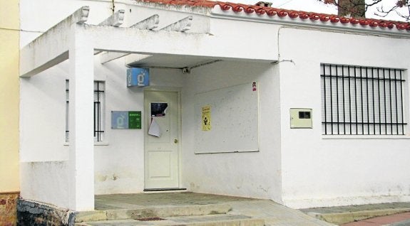 El PSOE denuncia el cierre del centro Guadalinfo de María
