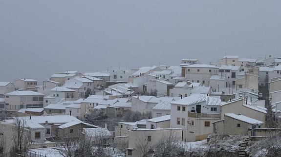 Diputación activa un dispositivo especial por el temporal de nieve que afecta a vías de Los Vélez y Filabres
