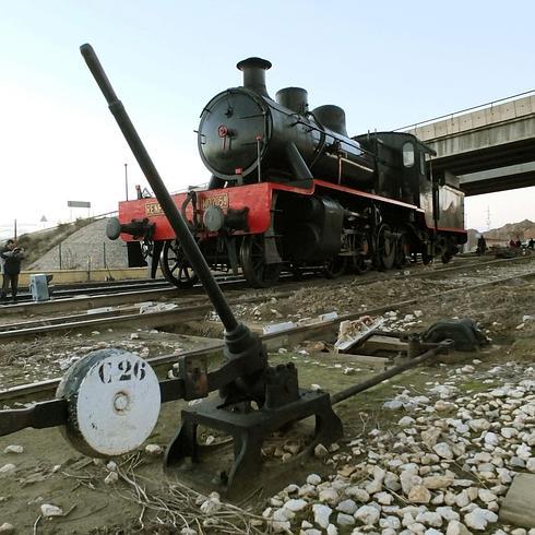 La locomotora de 'Indiana Jones', a la espera de nuevo guión en Guadix