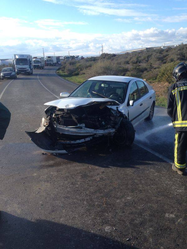 Dos accidentes en carreteras secundarias de Almería se saldan con dos heridos graves