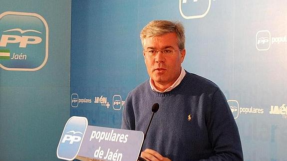 La Convención Nacional del PP contará con Fernández de Moya y el alcalde de Los Villares entre sus ponentes