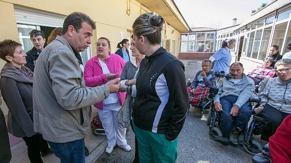 La Junta garantiza la reubicación de los usuarios y empleados del centro del Rasillo