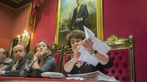 El PP esgrime el aumento de viajeros y la menor contaminación para defender la LAC