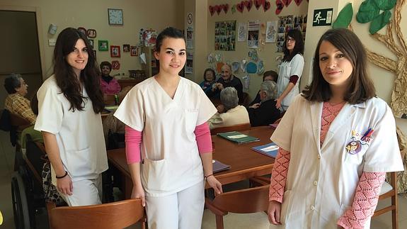 Un centro de día del Zaidín pide auxilio para no dejar sin atención a 24 mayores